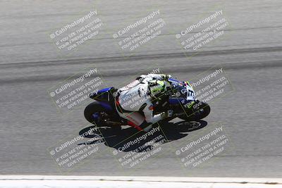 media/Jun-26-2022-CRA (Sun) [[122d0e5426]]/Race 13 (Expert 1000 Superbike)/Start Finish/